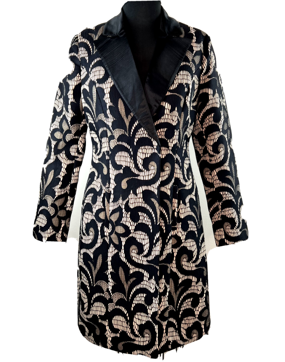 VENUS Woman's Black Beige Lace Overlay Blazer Long Pea Coat Jacket Size 6 NEW